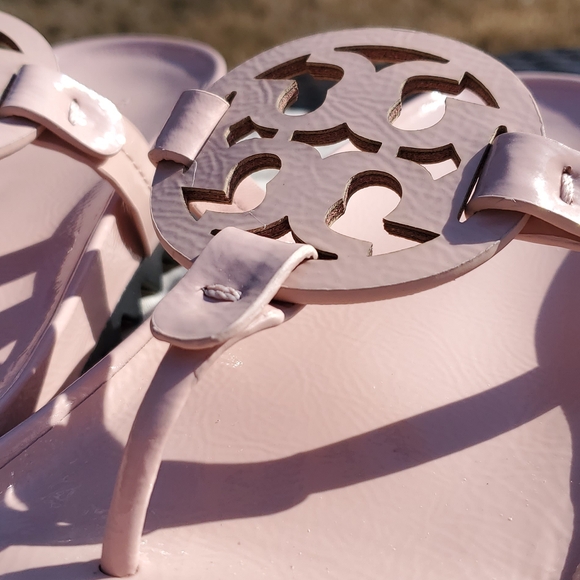 Tory Burch Blush Pink Sandals - Picture 7 of 9
